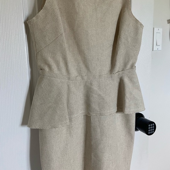 Banana Republic Linen Peplum Dress - Picture 2 of 4